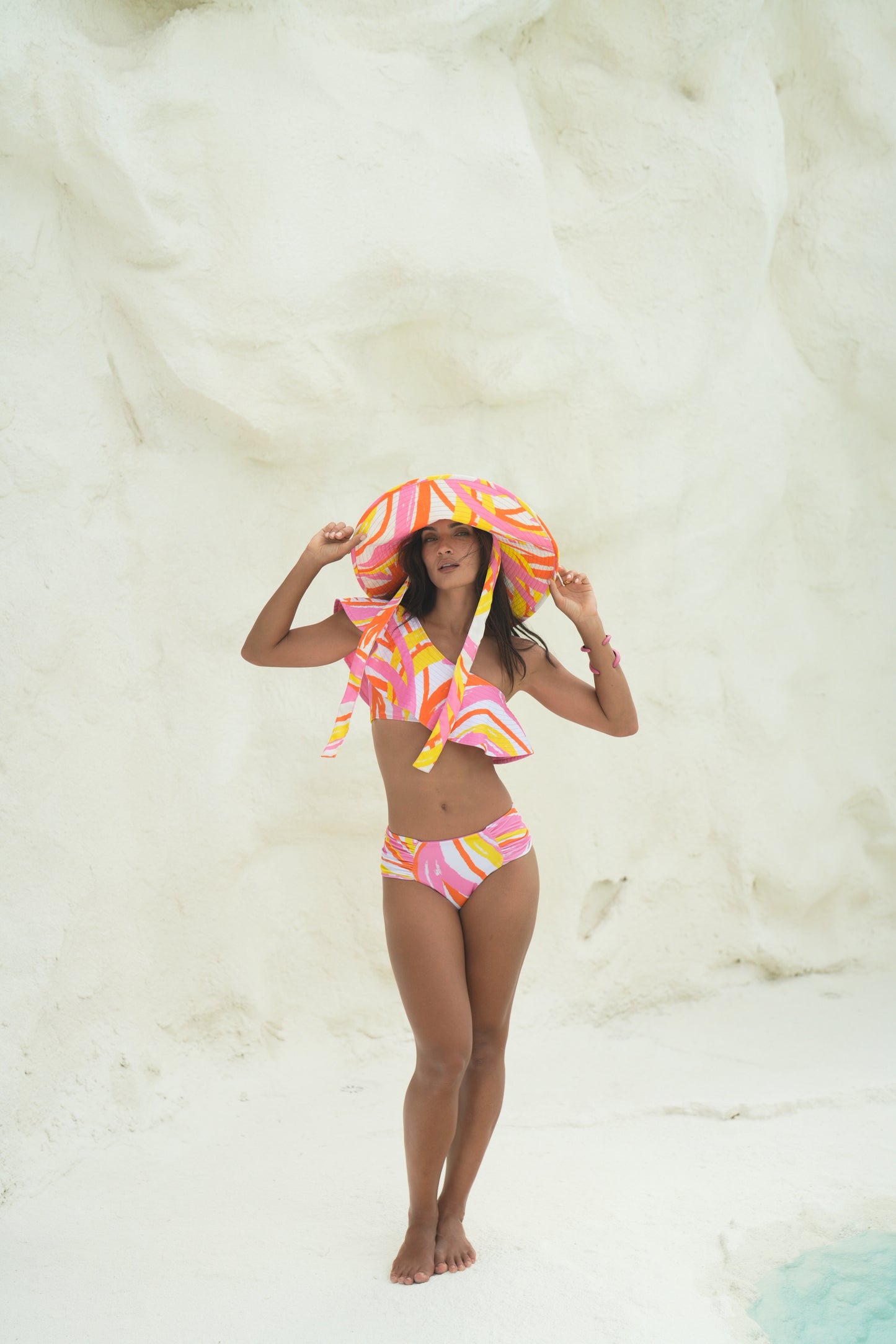 Flores Set Confetti Print